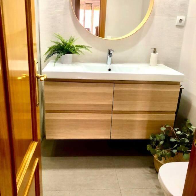 Nuevo Con Piscina A 2 Minutos Estacion Tren Ave Apartment Zaragoza Exterior photo